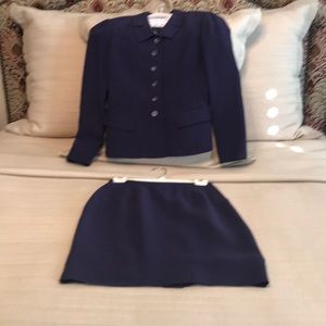 Kasper Women’s Business Suit